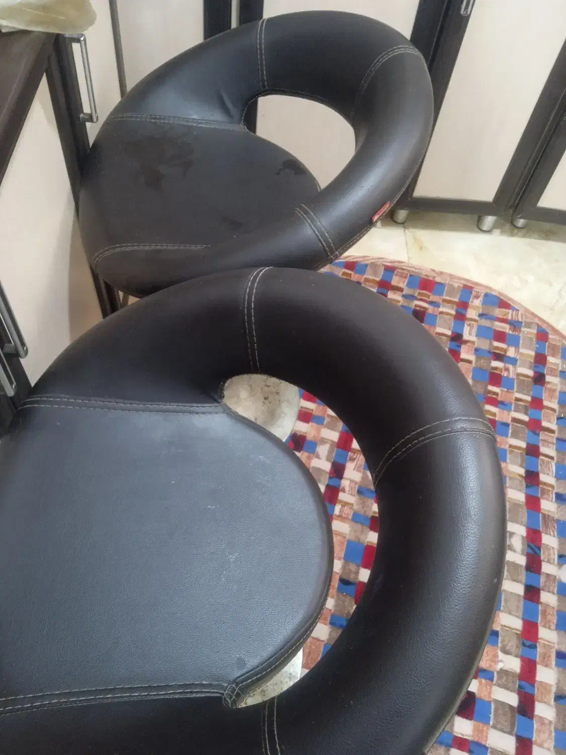 صندلی جکدار۲عدد|صندلی و نیمکت|آستانه اشرفیه, |دیوار