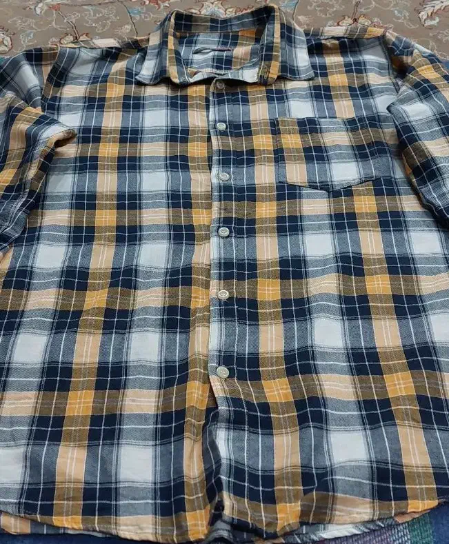 پیراهن مردانه|لباس|شاهینشهر, شهرک گلدیس|دیوار