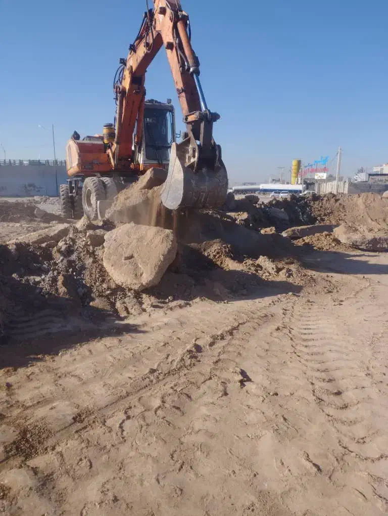 بیل اطلس 1404|خودرو سنگین|کرمان, |دیوار