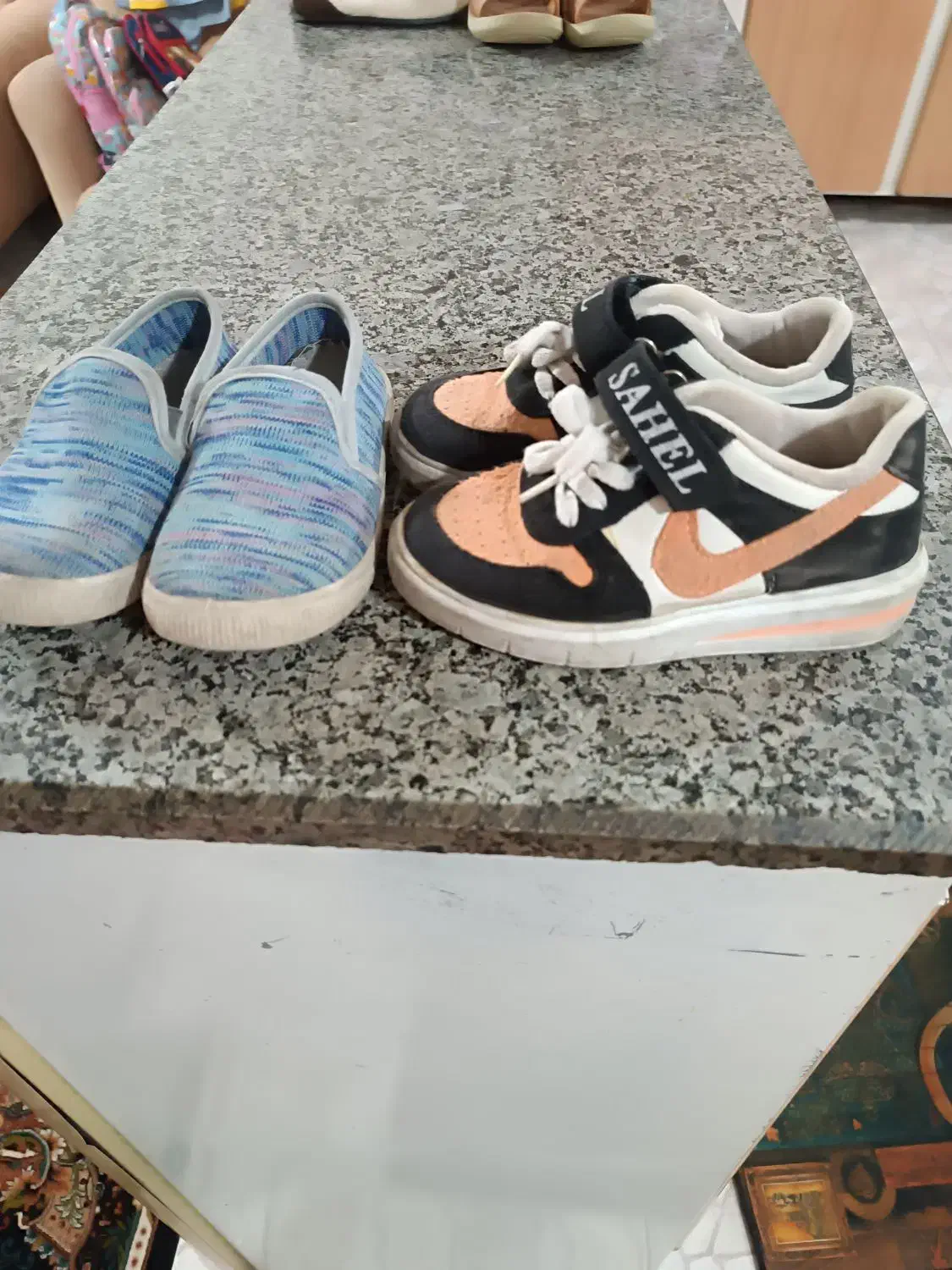 کفش|کفش و لباس بچه|مسجد سلیمان, |دیوار