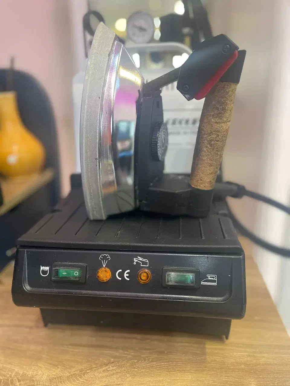 اتو مخزن دار ۵ لیتری استرولوکس|اتو و لوازم اتو|تهران, مهران|دیوار