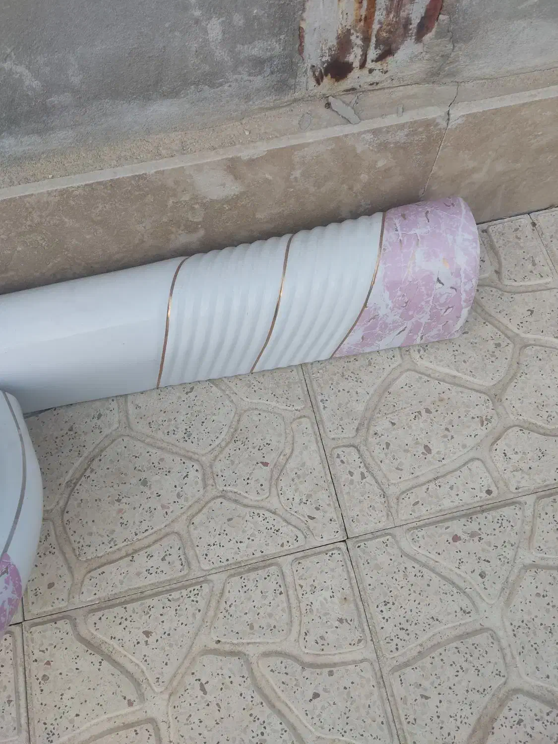 روشوییبزرگ|لوازم سرویس بهداشتی|اراک, |دیوار