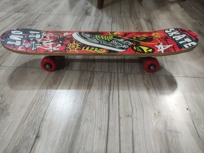 اسکیت برد|دوچرخه، اسکیت، اسکوتر|قم, دروازه چوبی|دیوار