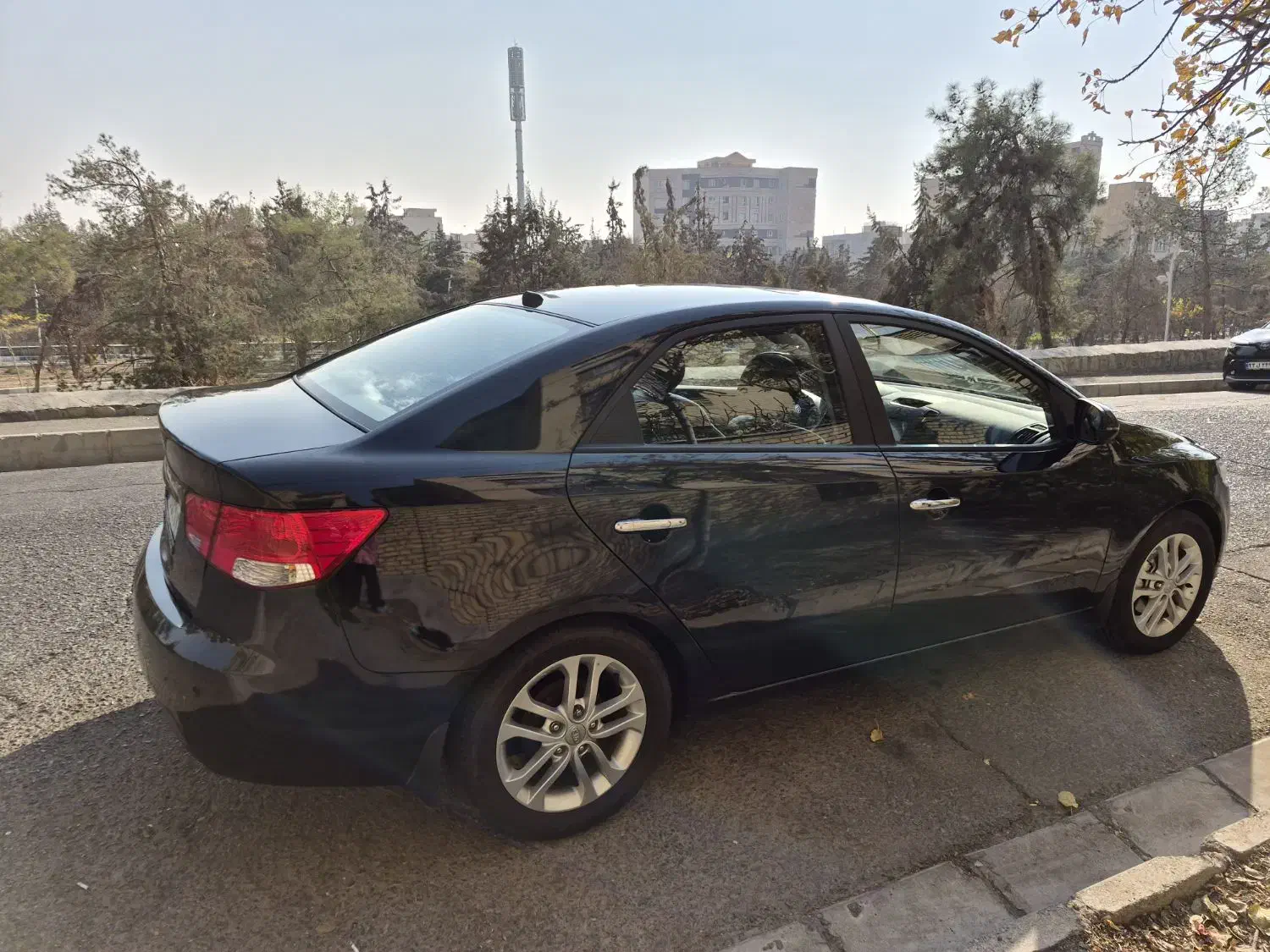 خودروی کیا سراتو ۲۰۰۰ آپشنال کاملا مشابه صفر|خودرو سواری و وانت|تهران, سازمان آب|دیوار