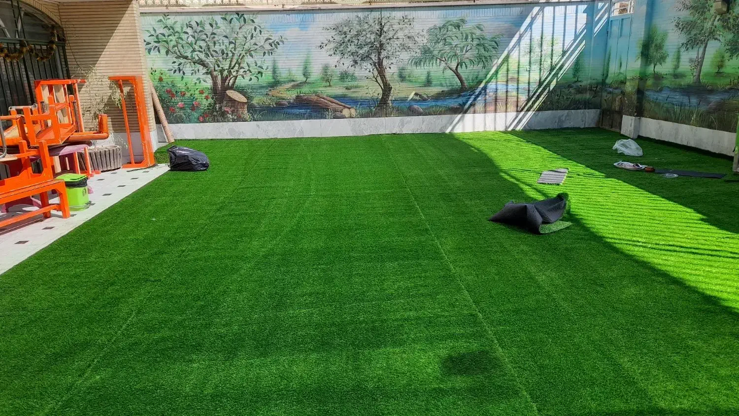 فروش و نصب انواع چمن مصنوعی ورزشی و تزئینی|خدمات پیشه و مهارت|اصفهان, شهرک ولیعصر|دیوار