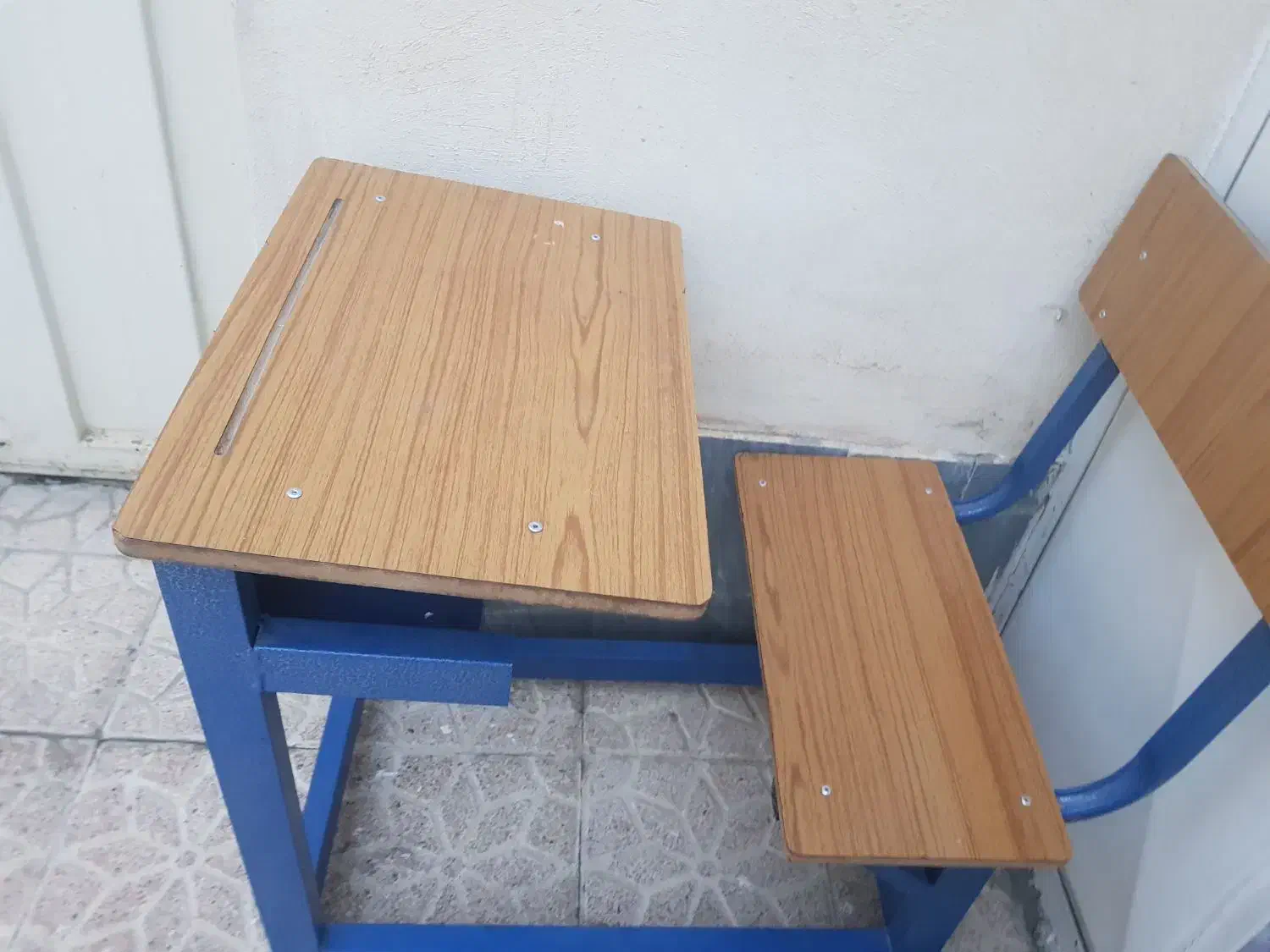 صندلی دانش آموزی|صندلی و نیمکت|مراغه, |دیوار