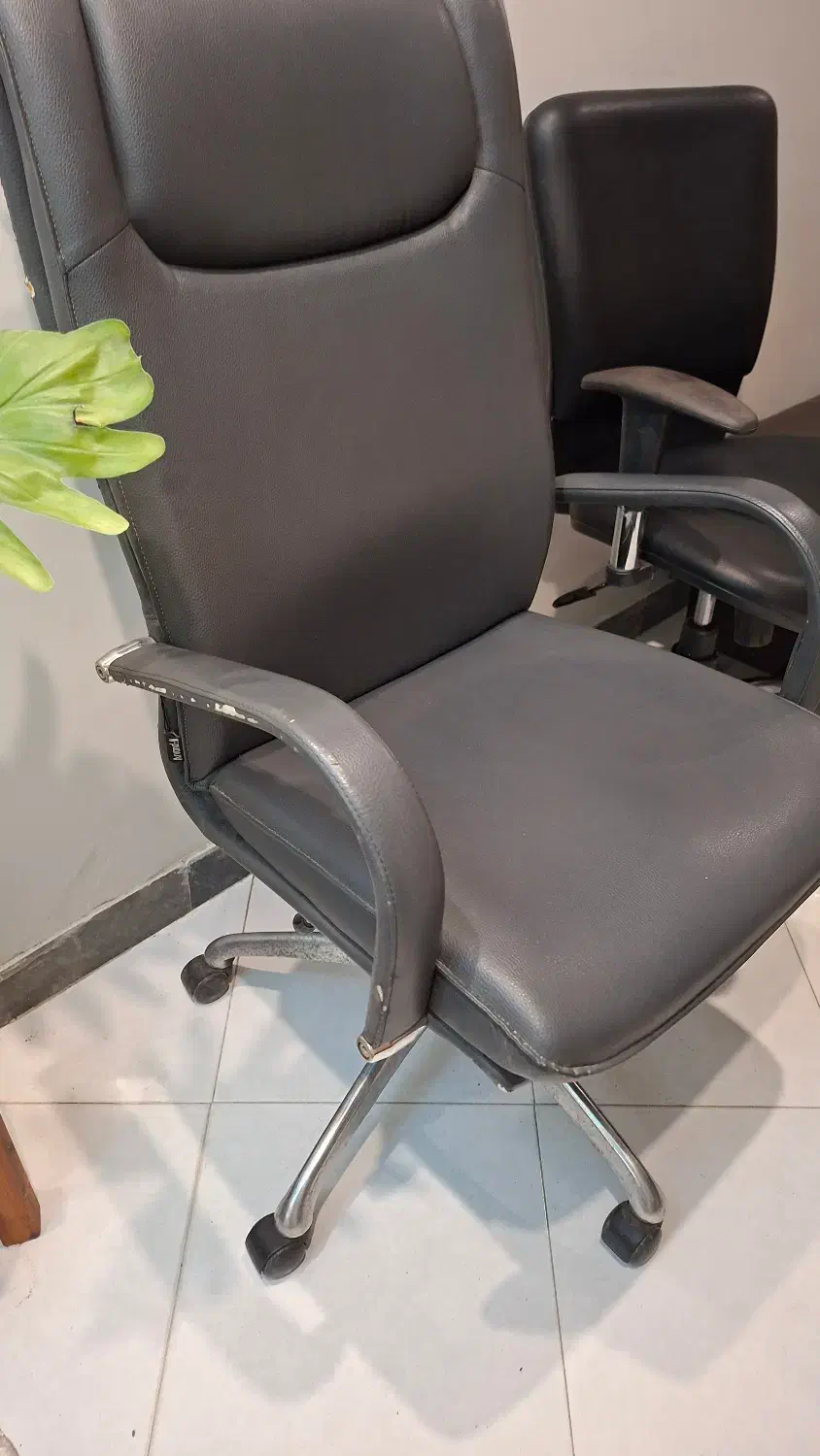 صندلی اداری|مبلمان اداری|اهواز, کوی باهنر|دیوار