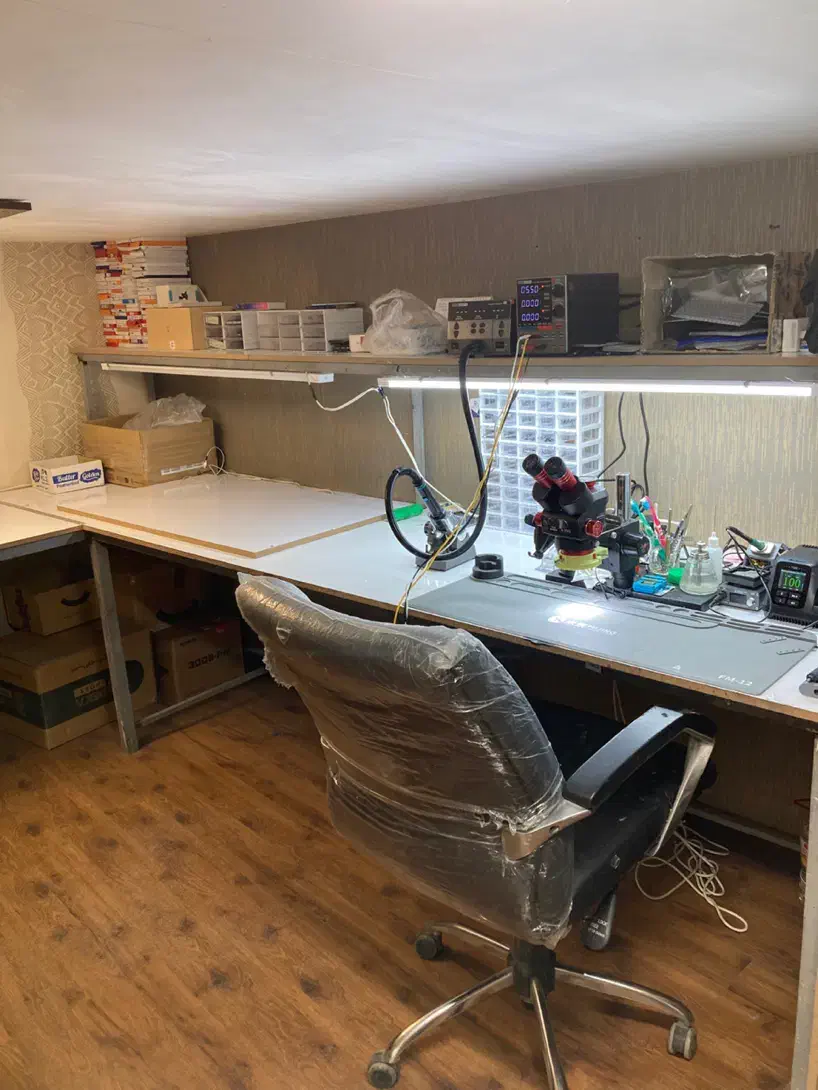 تعمیرکار موبایل ماهر یا نیمه ماهر/کاراموز|استخدام رایانه و فناوری اطلاعات|یزد, |دیوار