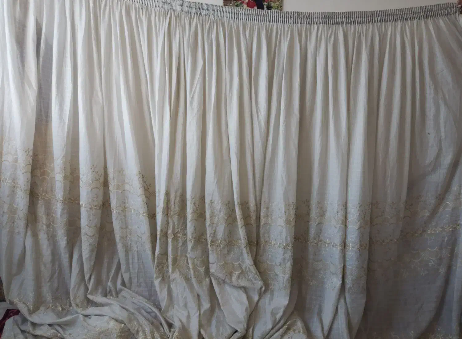 پرده حریر گل دار|پرده، رانر، رومیزی|سبزوار, توحیدشهر|دیوار