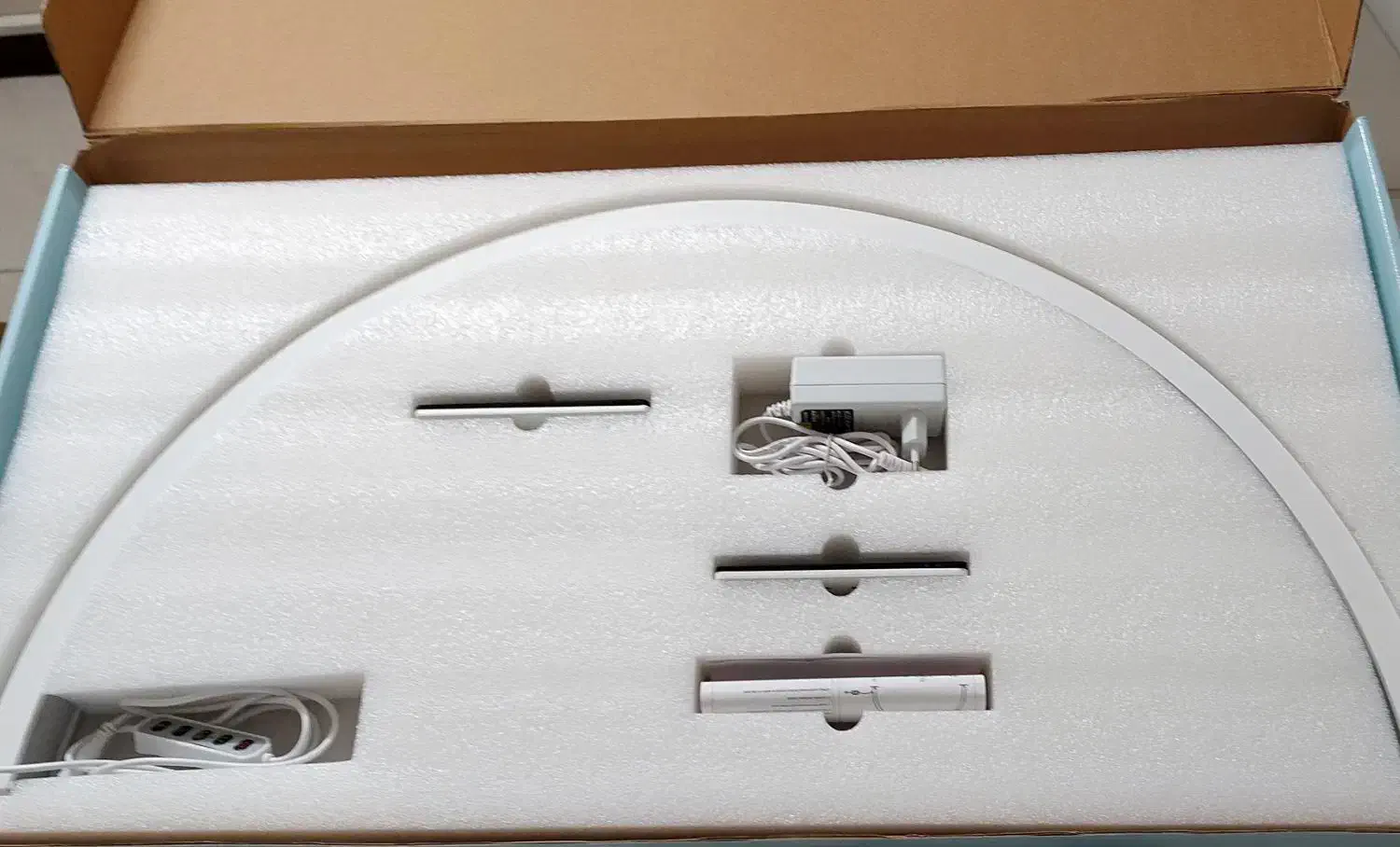 چراغ مون لایت میز کار ۸عدد موجود|لامپ و چراغ|اراک, |دیوار