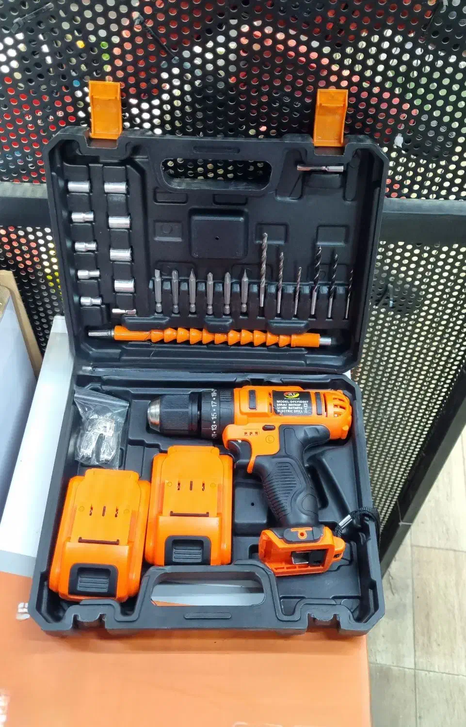 دریل شارژی 24ولت صنعتی چکشی دار با لوزام بی اس bs|ابزارآلات|هشتگرد, شهرک راه آهن|دیوار