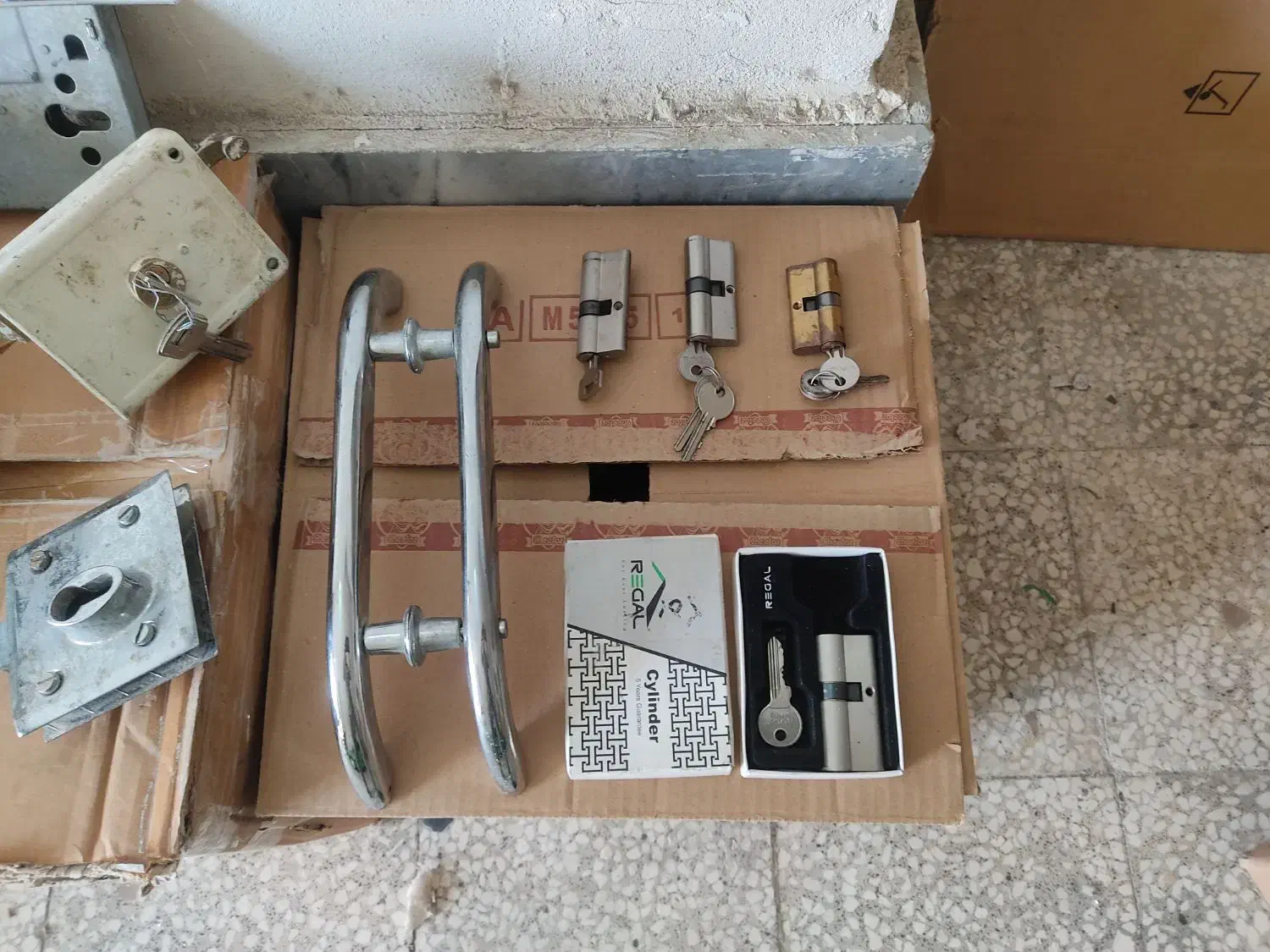 فلش تانک بزرگ|لوازم سرویس بهداشتی|بجنورد, |دیوار