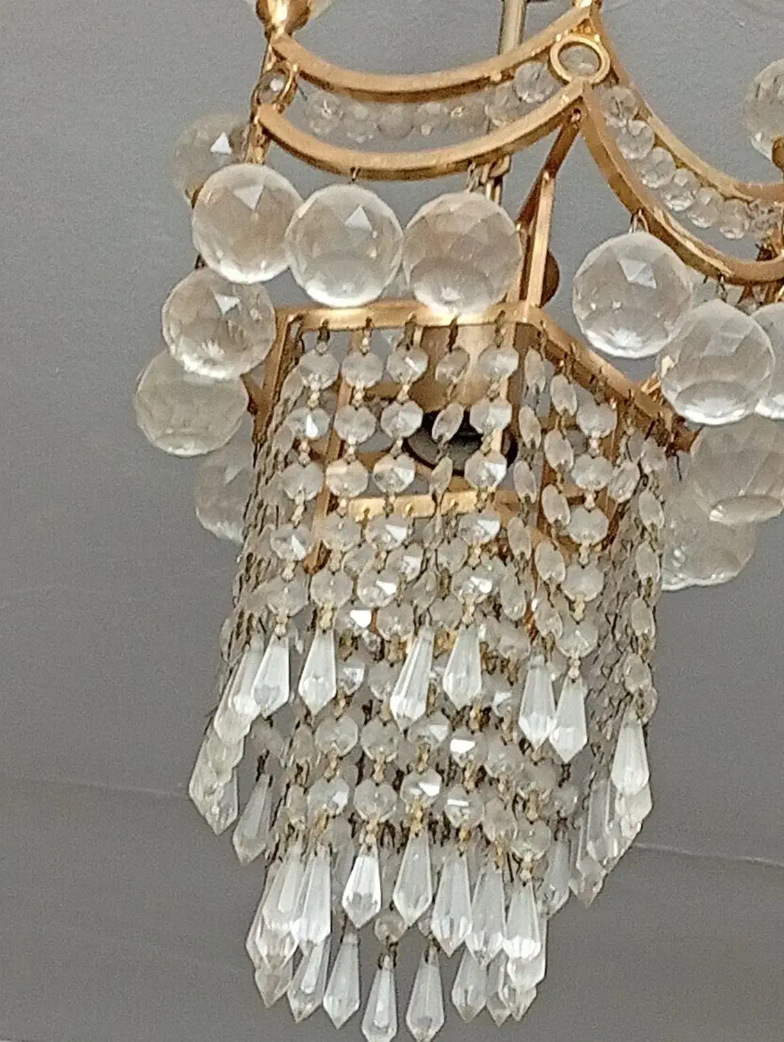 لوستر|لوستر و چراغ آویز|پاکدشت, پاکدشت (مامازند)|دیوار