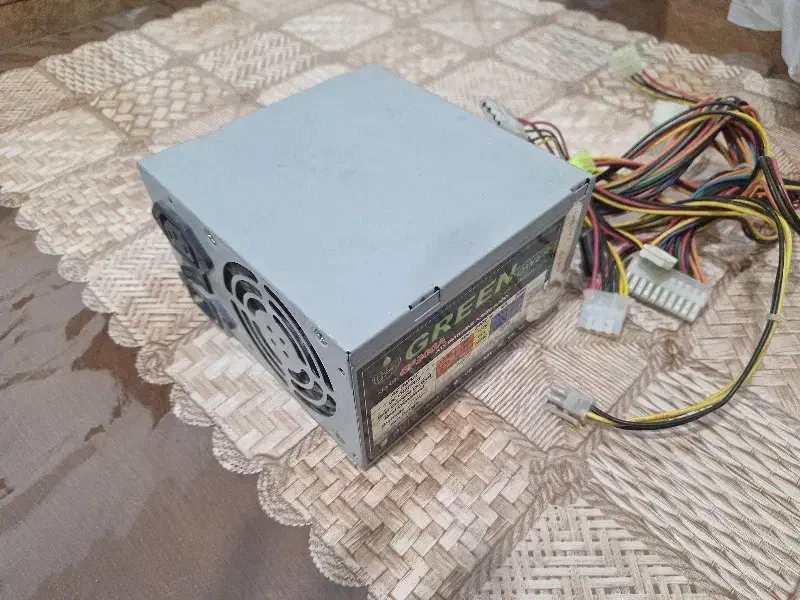 منبع تغذیه کامپیوتر مارک گرین|قطعات و لوازم جانبی رایانه|بروجرد, |دیوار