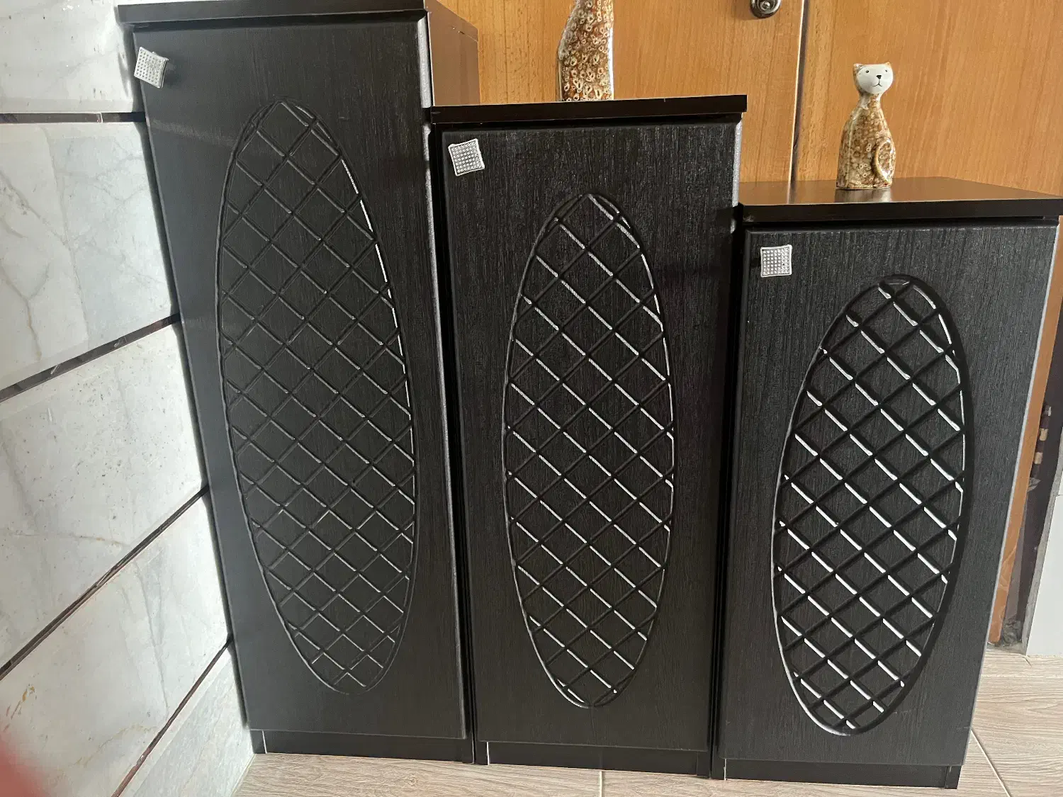 جاکفشی|جاکفشی، کمد، دراور|دهق, |دیوار