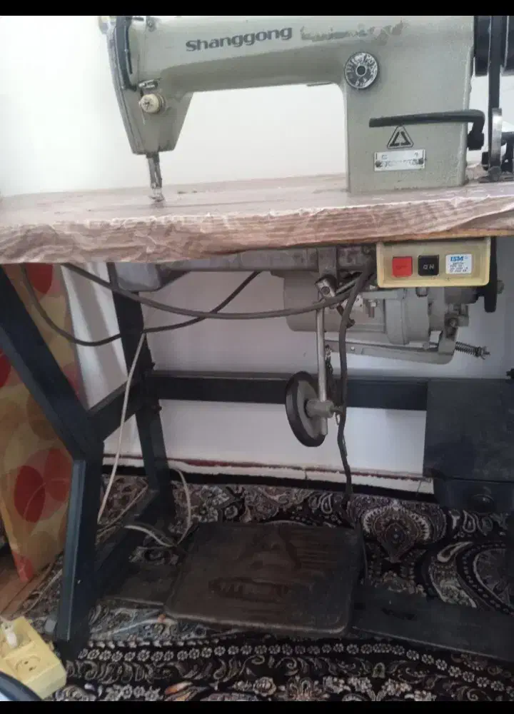 چرخ خیاطی صنعتی|چرخ خیاطی و ریسندگی|سیلاخور, |دیوار