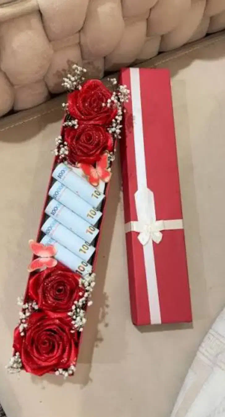 کادو ولنتاین|گل و گیاه طبیعی|خرم‌آباد, |دیوار