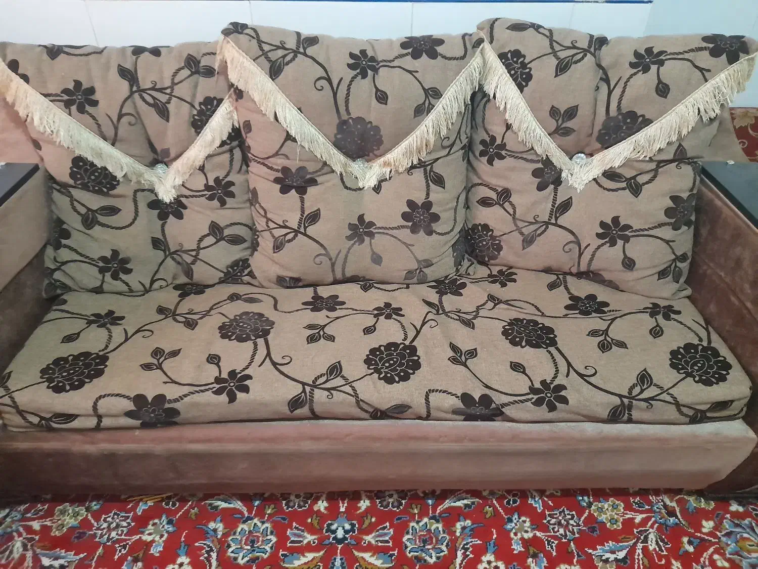 مبل|مبلمان خانگی و میز عسلی|شهرکرد, |دیوار