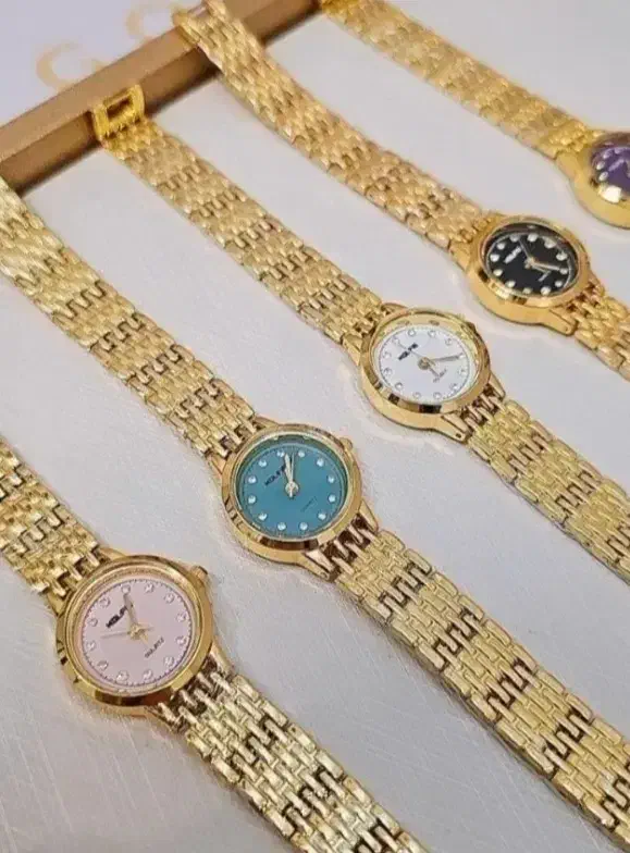 ولفی مینیمال طلایی|ساعت|مشگین شهر, |دیوار