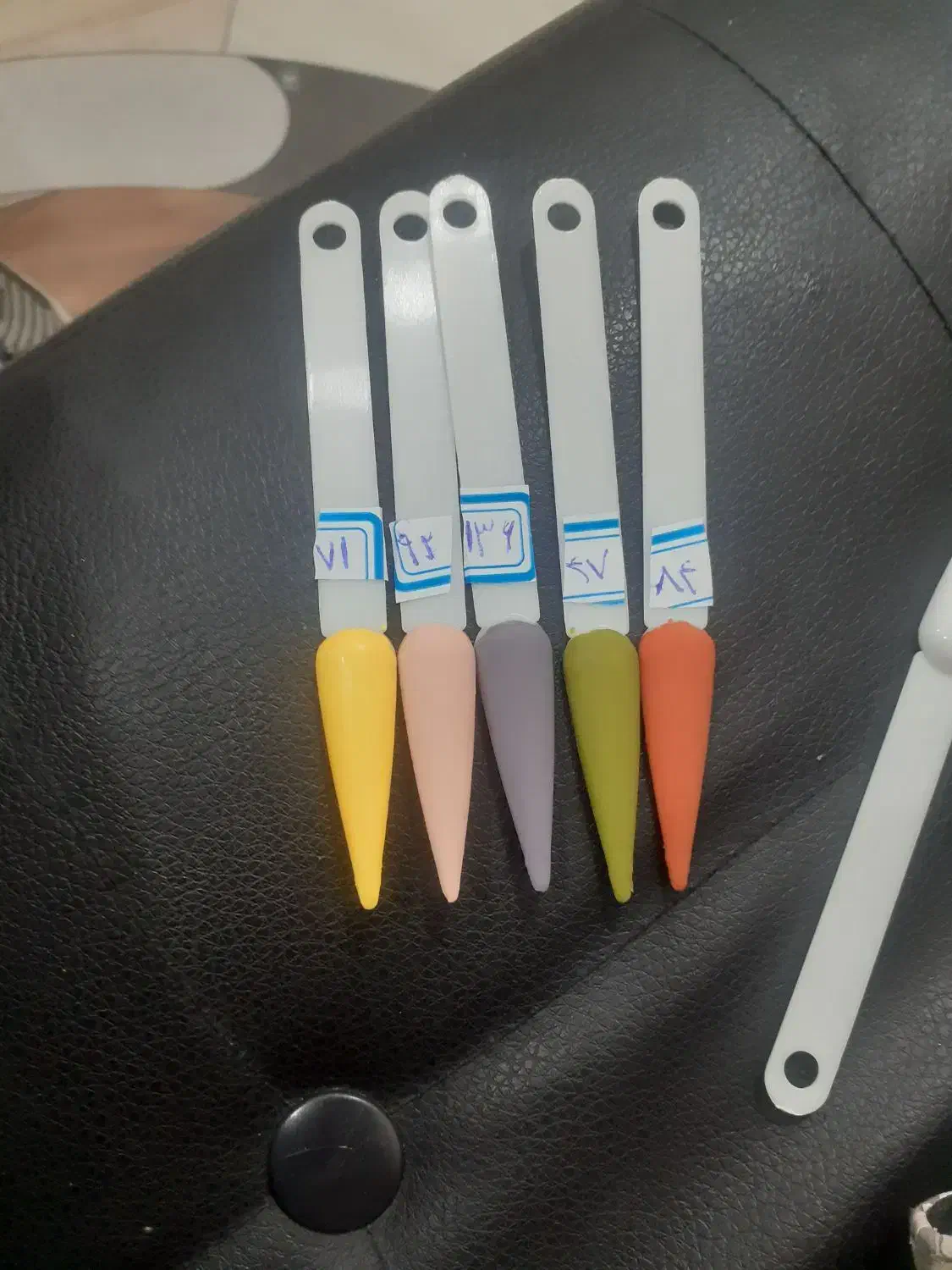 کاشت ناخن باکیفیت عالی وقیمت مناسب قیمت کاشت ۳۸۰۰|خدمات آرایشگری و زیبایی|پارس‌آباد, |دیوار