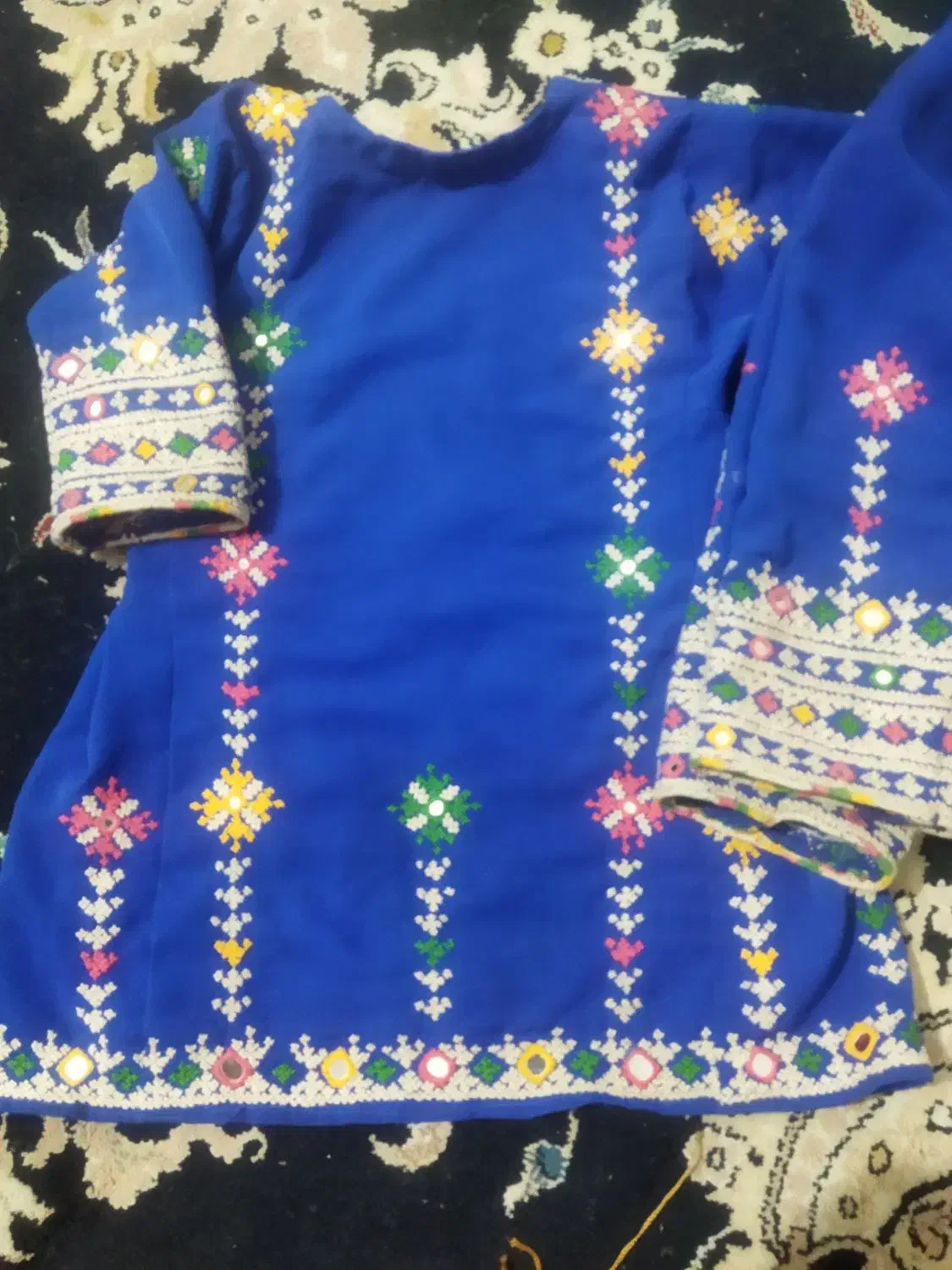 لباس|لباس|خاش, |دیوار