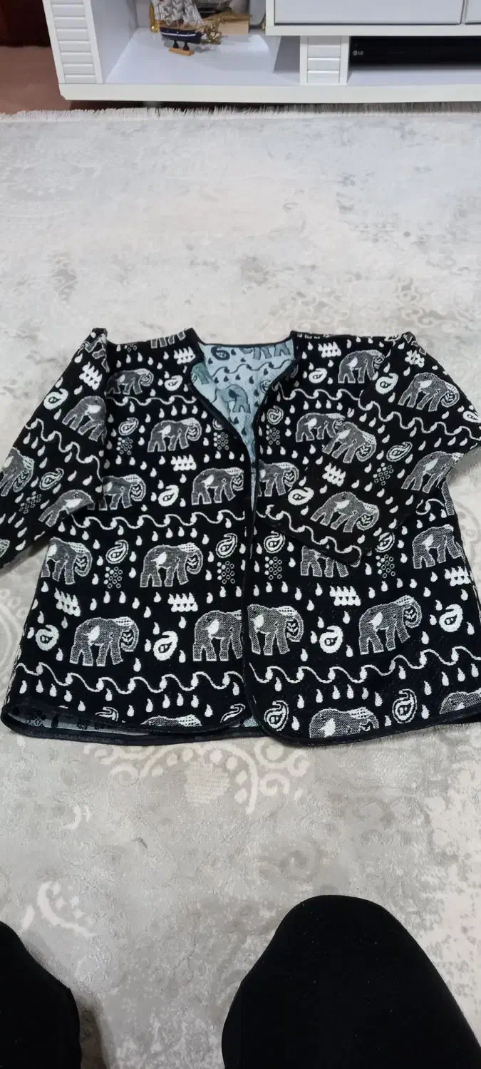 کت نو|لباس|بندر انزلی, پرستار|دیوار