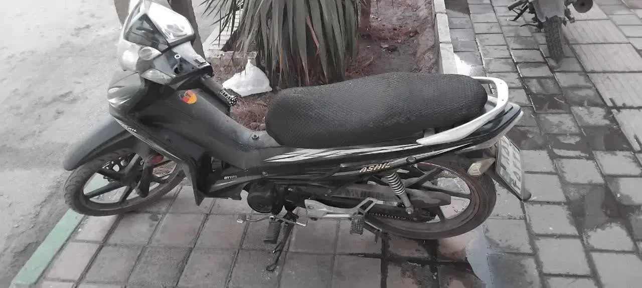 موتور بی کلاج آشیل|موتورسیکلت|مشهد, حسینآباد|دیوار