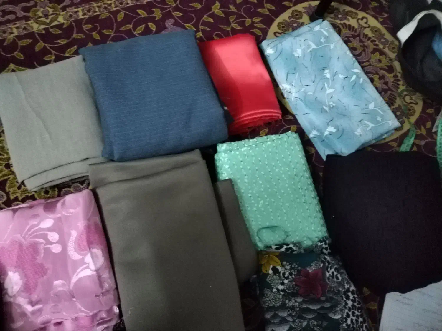 پارچه قدیمی|لوازم خیاطی و بافتنی|یزد, |دیوار