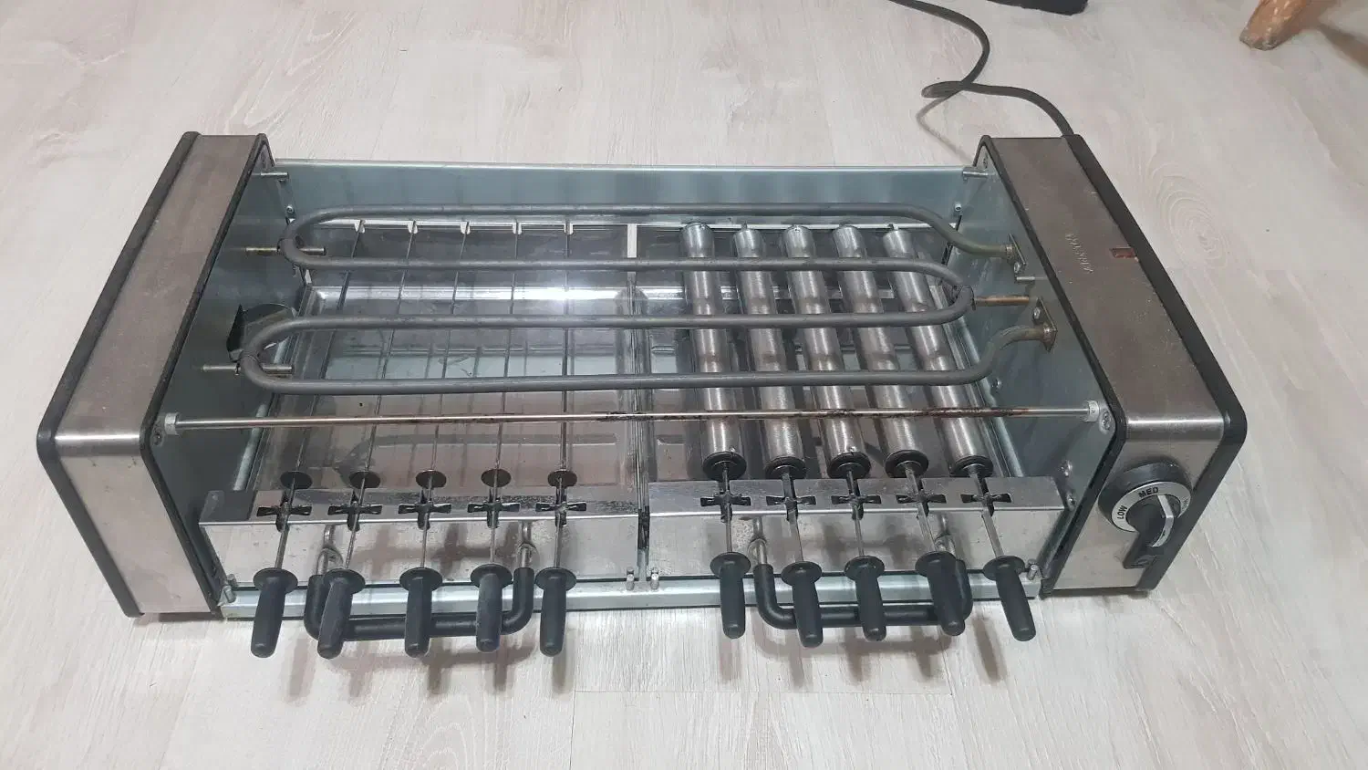 گریل باربکیو مینیمال برقی هاردستون با جوجه گردان|اجاق گاز و لوازم برقی پخت‌وپز|کرج, حصار|دیوار