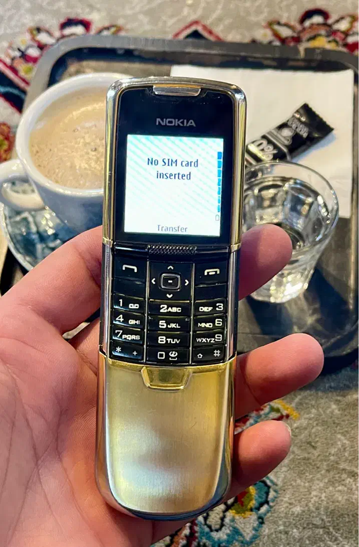 گوشی موبایل نوکیا ۸۸۰۰ طلایی در حد اماراتی رجیستر|موبایل|تهران, شهرک چیتگر|دیوار