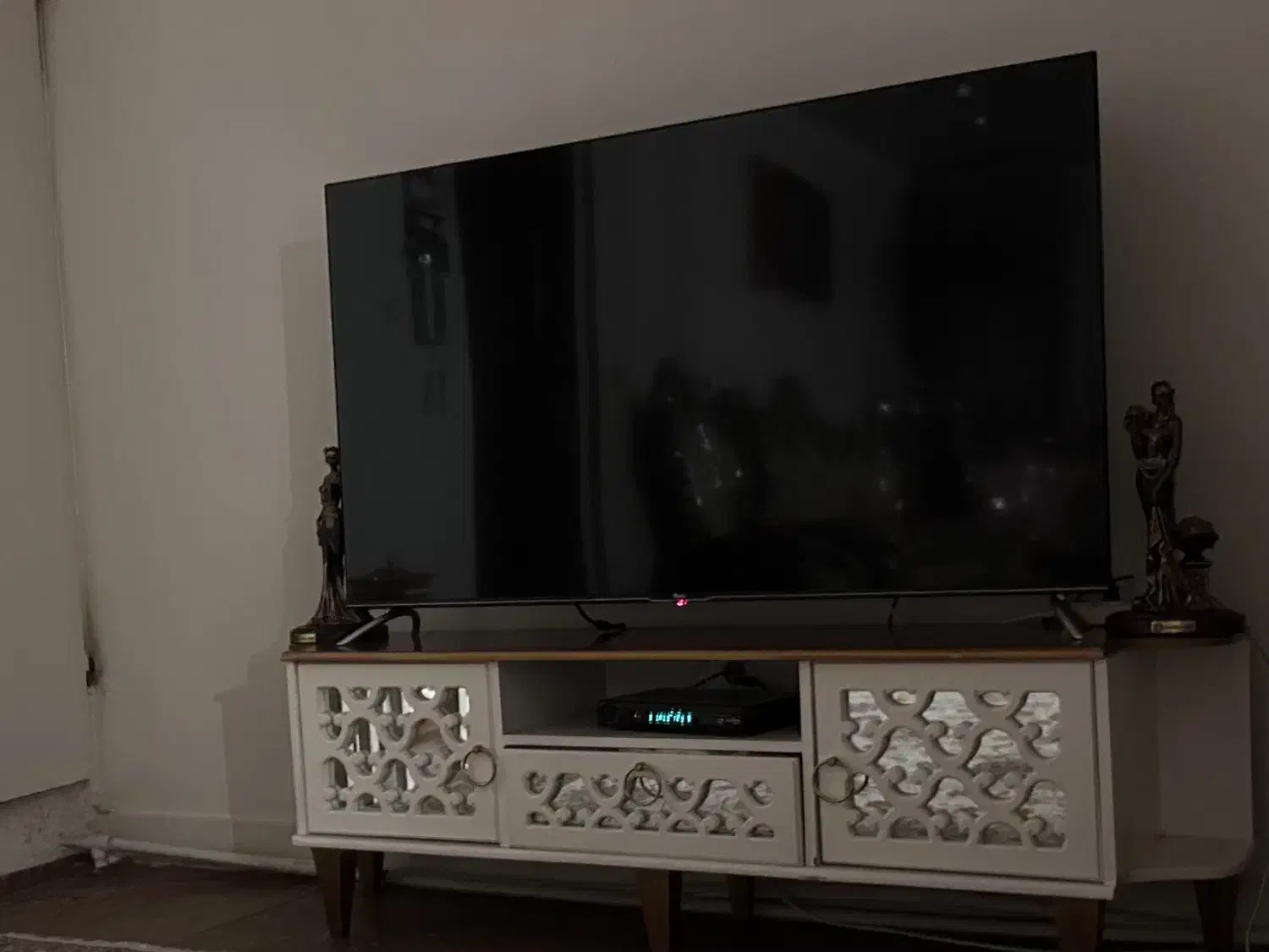 میزtv|میز تلویزیون|تهران, والفجر (افسریه)|دیوار