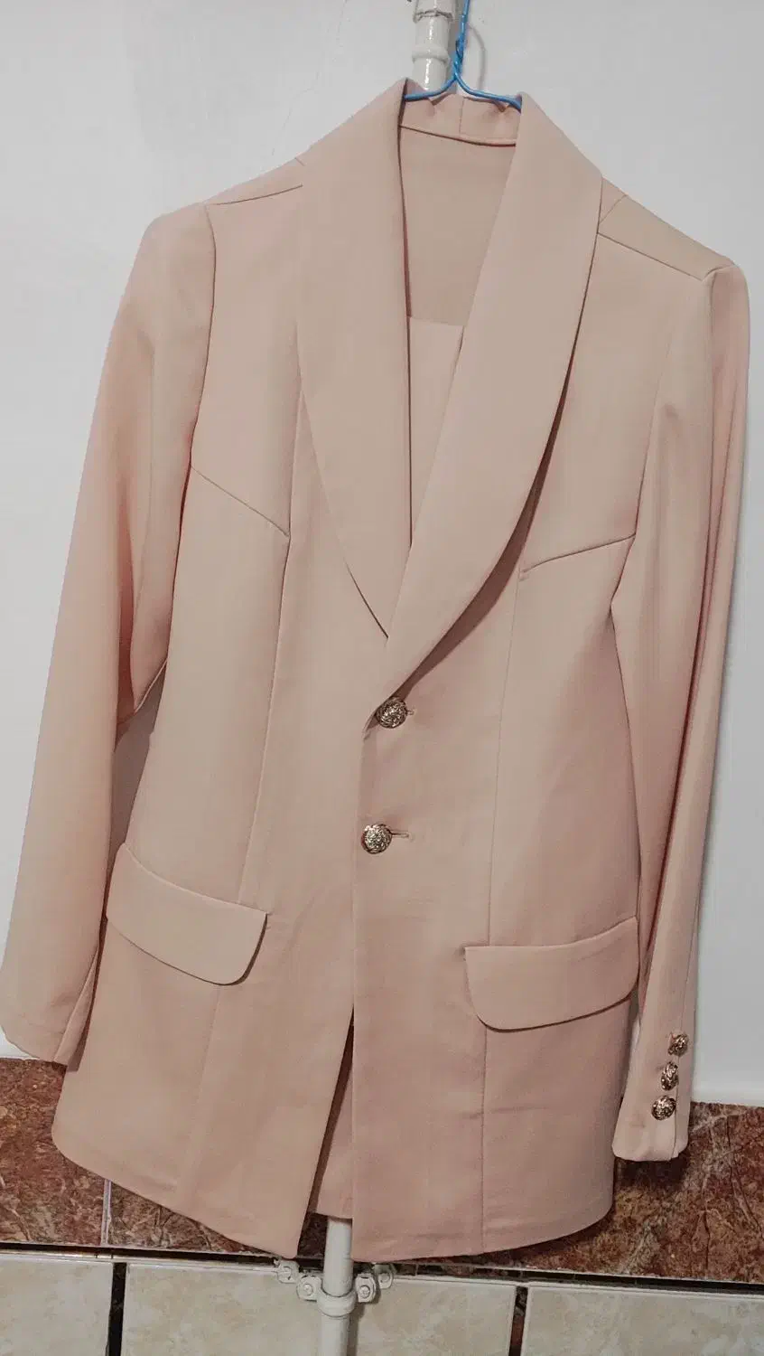 فروش تعدادی لباس زنانه درحد نو|لباس|کردکوی, |دیوار