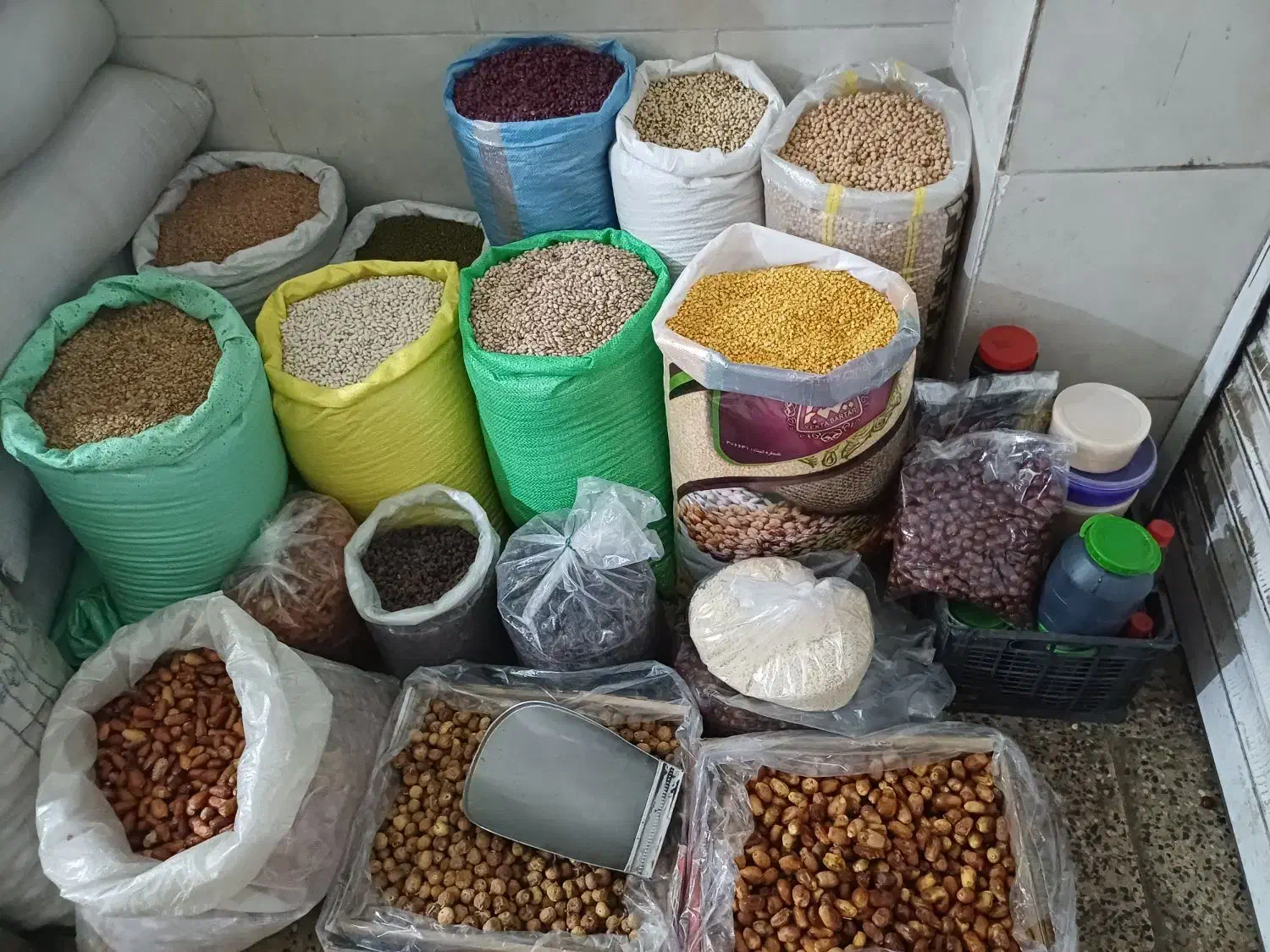 احبوبات به قیمت عمده عدس ۱۱۰ چیتی ۲۶۰ لپه ۲۱۰|خوردنی و آشامیدنی|اسلامشهر, زرافشان|دیوار