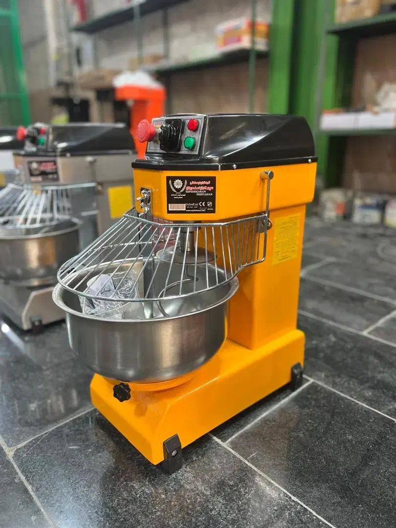 خمیرزن اسپیرال۳و۵کیلویی خمیرگیر نانوایی موتورداخل|اجاق گاز و لوازم برقی پختوپز|مشهد, کشف|دیوار