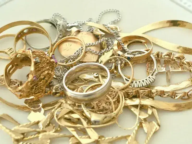 فروش طلا (ده گرم دست دوم)|جواهرات|قم, تکیه آقا سید حسنی|دیوار