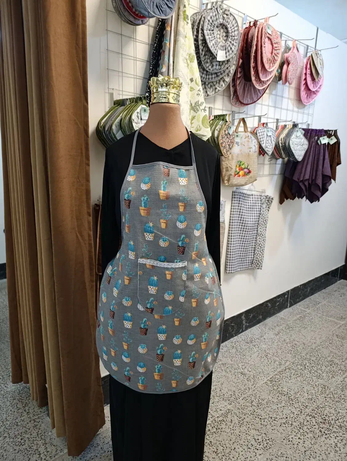 سرویس آشپز خانه.پیشبند|سفره، حوله، دستمال آشپزخانه|گرگان, |دیوار