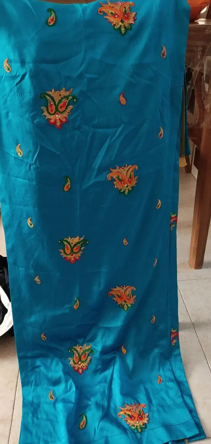 لباس محلی شیک|لباس|شیراز, اصلاح‌نژاد|دیوار