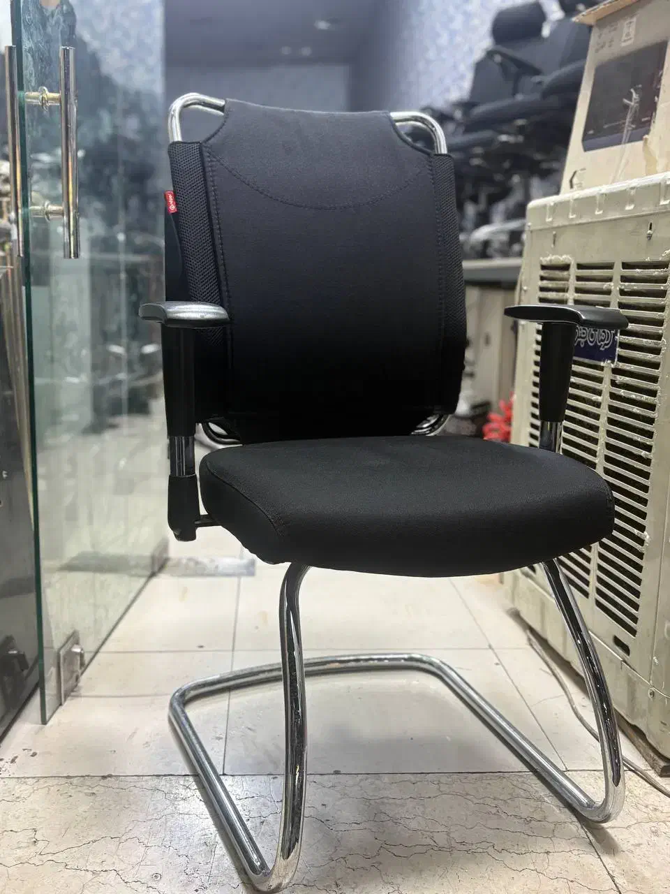 (خریدار و فروشنده لوازم اداری و شرکتی میز و صندلی)|دفتر کار|تهران, ونک|دیوار