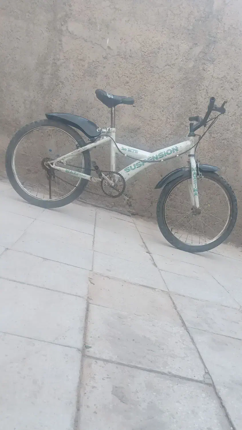 دوچرخه|دوچرخه، اسکیت، اسکوتر|قنوات, |دیوار