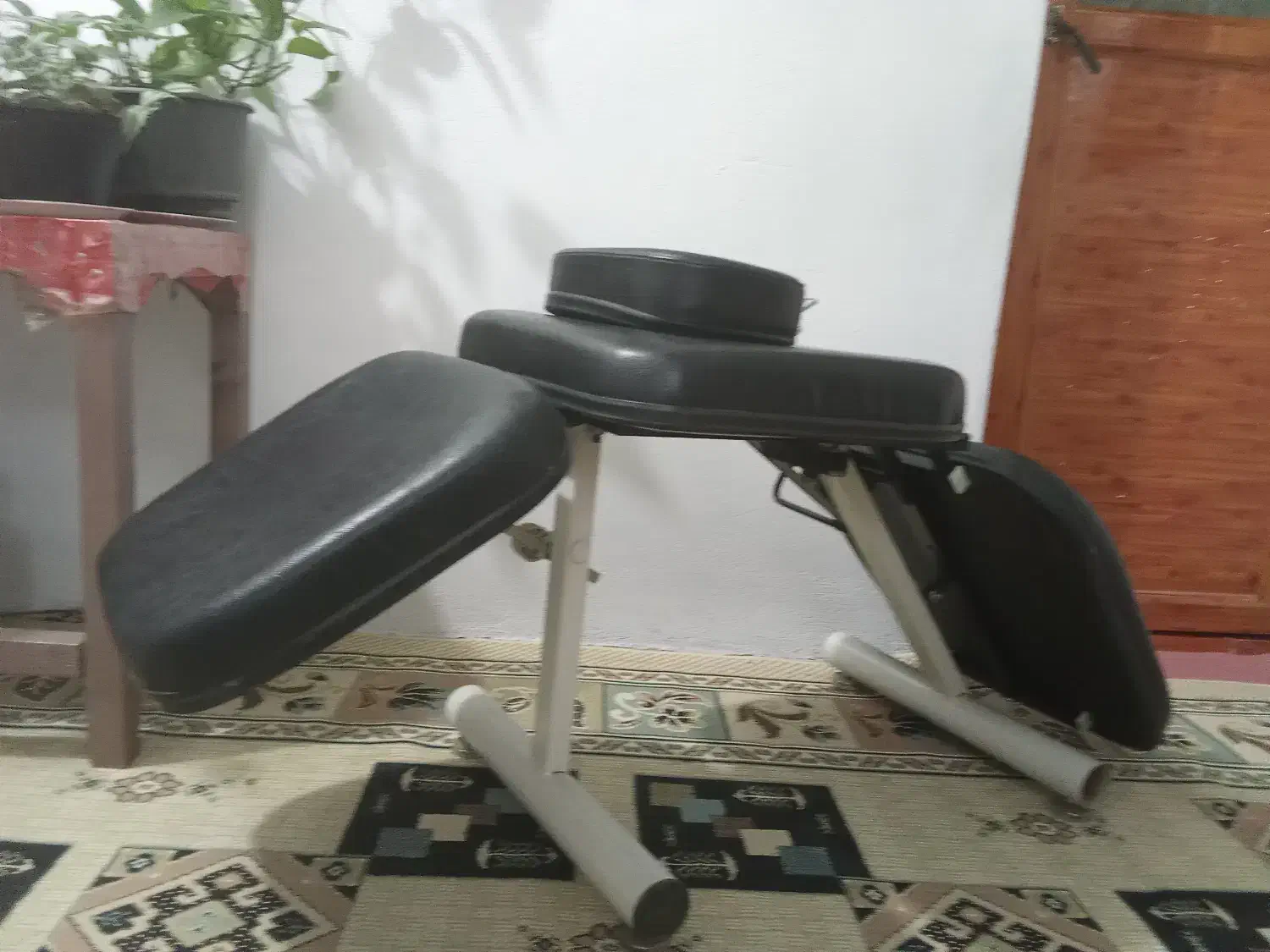 صندلی سه کاره|آرایشگاه و سالنهای زیبایی|محمدیه-قزوین, |دیوار