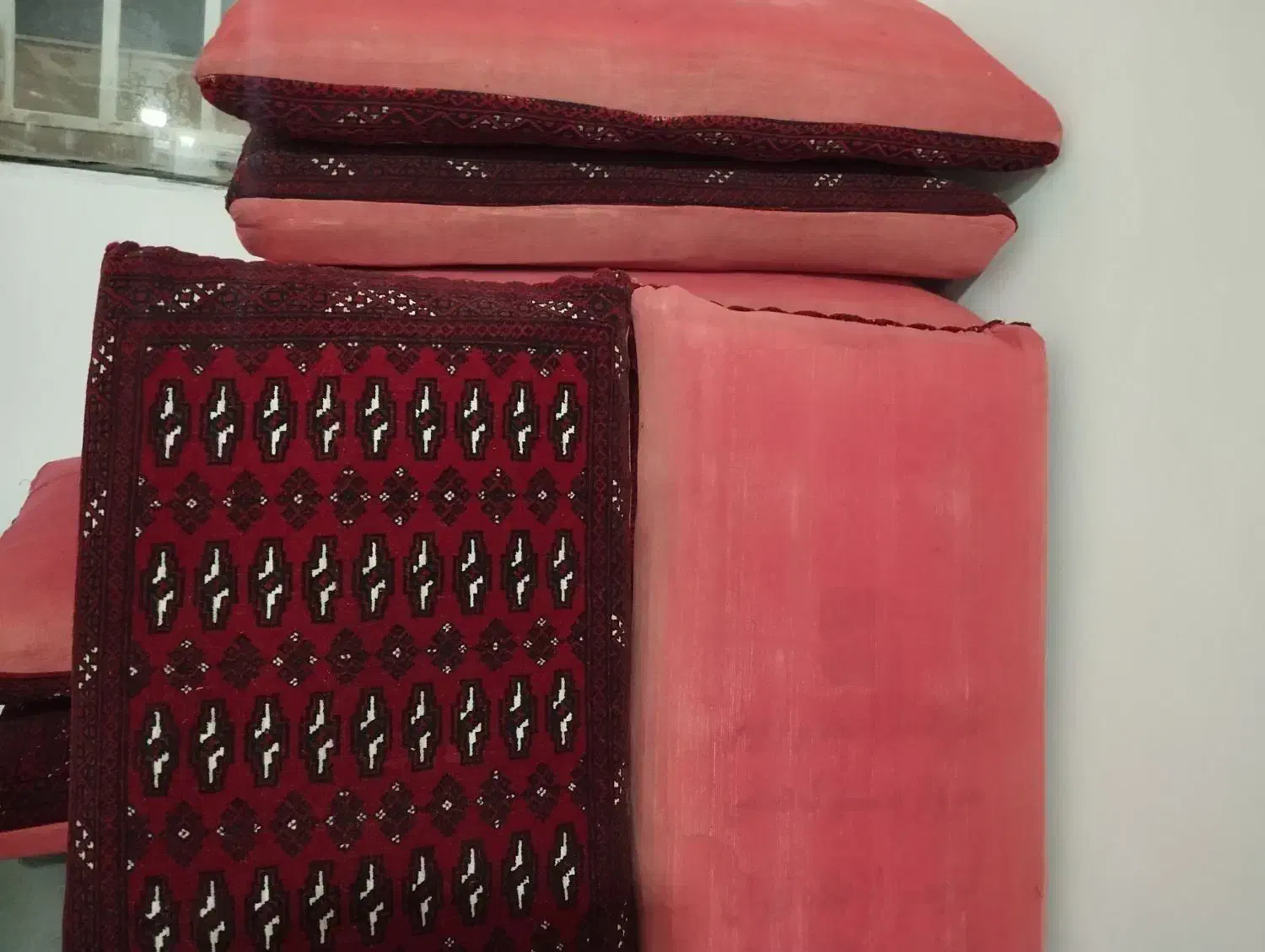 پشتی|پشتی|سبزوار, شرق کال میانی|دیوار