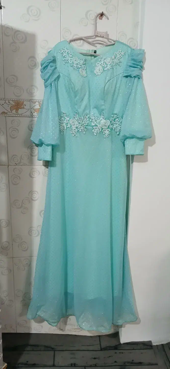 لباس مجلسی|لباس|گرگان, |دیوار