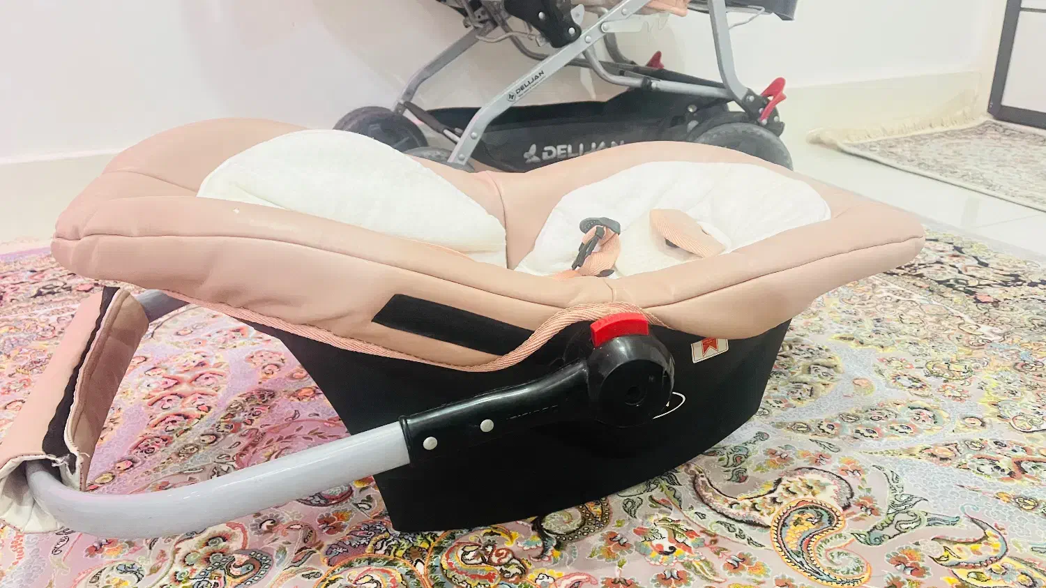 کریر|کالسکه و لوازم جانبی|ایذه, |دیوار