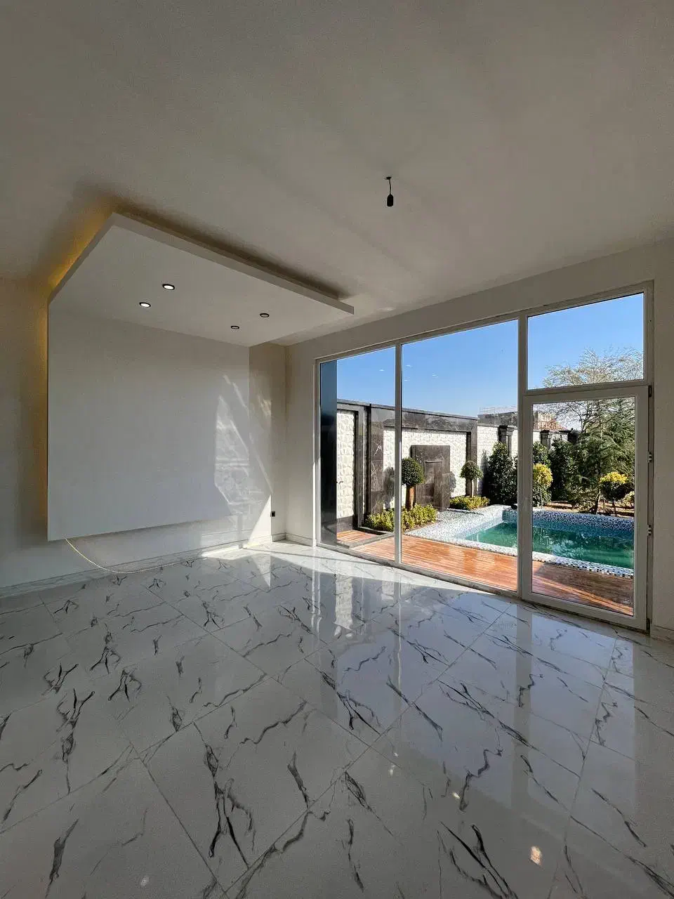 ۴۰۰مترویلاجنگلیاستخردار/فروشفوری،چمستان|فروش خانه و ویلا|هچیرود, |دیوار