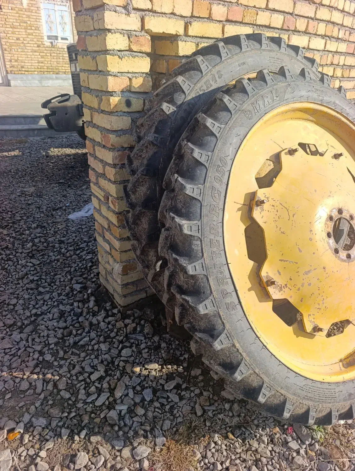 تراکتور لاستیک باریک|قطعات یدکی و لوازم جانبی|ارومیه, |دیوار