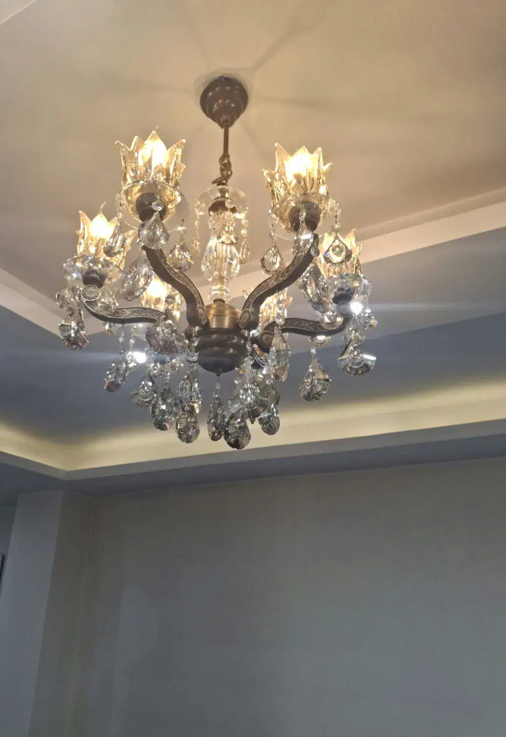 لوستر 6 شاخه برنجی|لوستر و چراغ آویز|شهریار, شهرک شاهد|دیوار