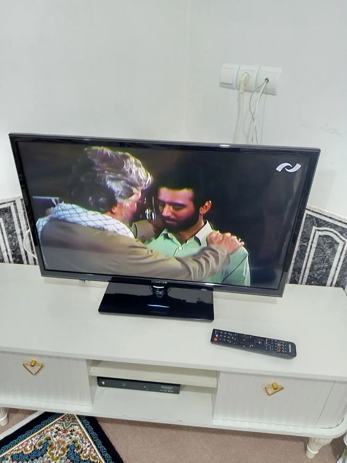 تلویزیون|تلویزیون و پروژکتور|نالوس, |دیوار