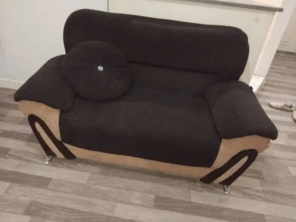 مبل ۷ نفره فروش فوری|مبلمان خانگی و میز عسلی|ساری, |دیوار