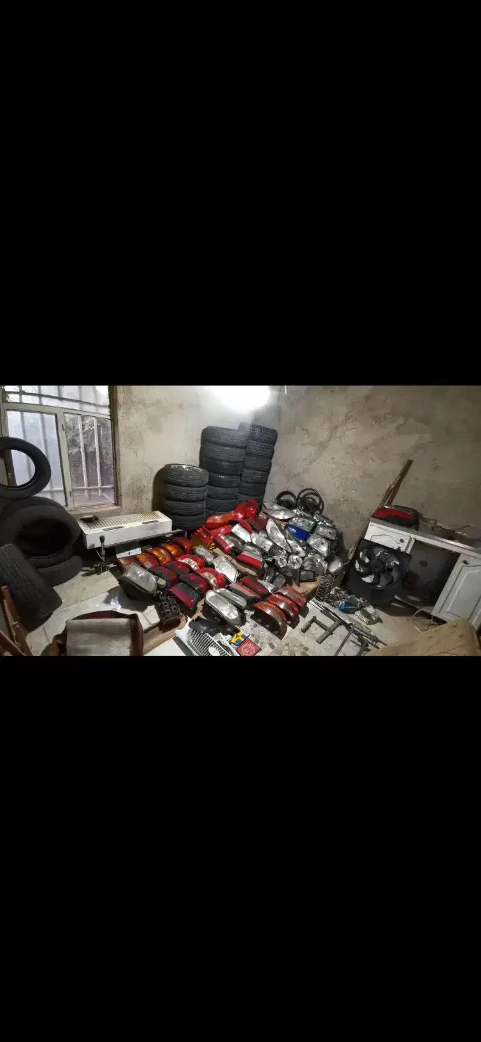 لوازم خودروچراغ پرژکتوررینگ ولاستیک ظبط یکجا|قطعات یدکی و لوازم جانبی|کرج, استاندارد|دیوار