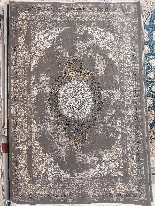 فرش ۹ متری نخ بی سی اف سنگین دانه ای ۶/۵۰۰ تومان‌|فرش|مشهد, سیلو|دیوار